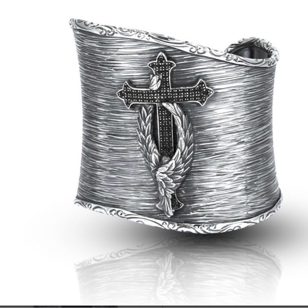 SCOTT KAY LADIES HAMMERED STERLING SILVER BRACELET BLACK SPINEL CROSS